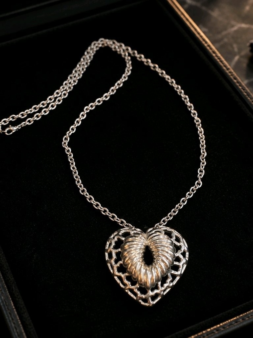 Silver Heart Pendant Necklace - Elegant Women's Jewelry